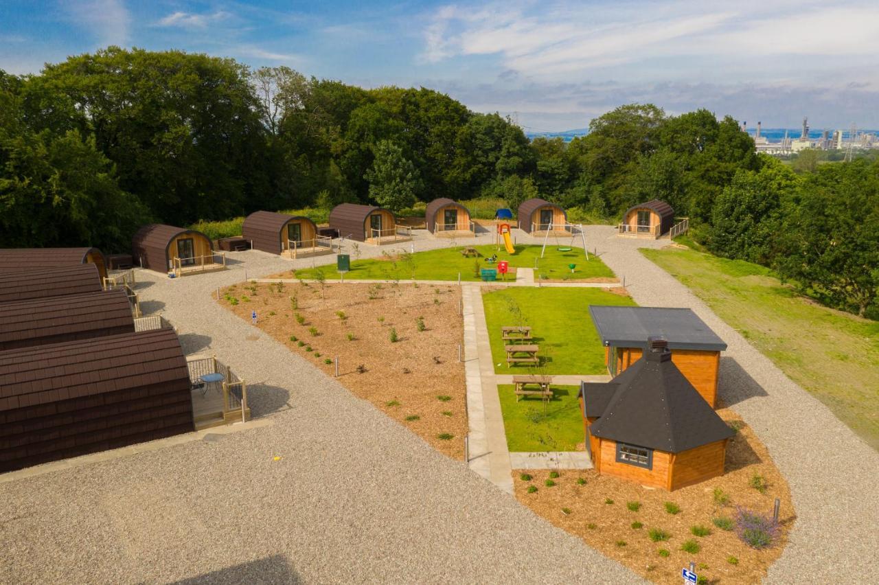 Weedingshall Lodges Falkirk Exterior foto
