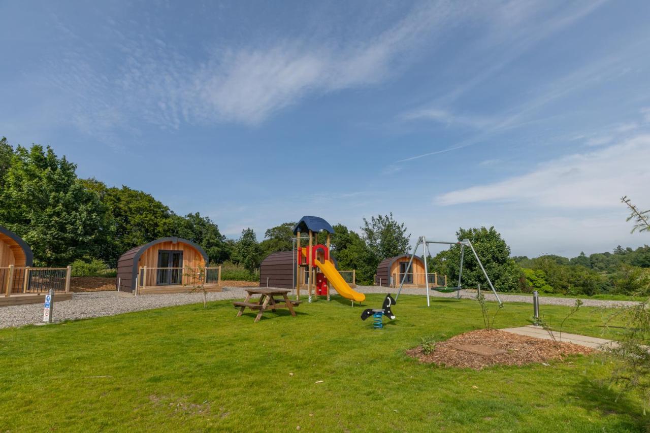 Weedingshall Lodges Falkirk Exterior foto